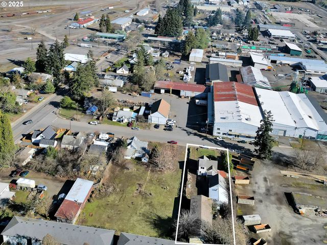 150 N CLEVELAND St, Eugene, OR 97402