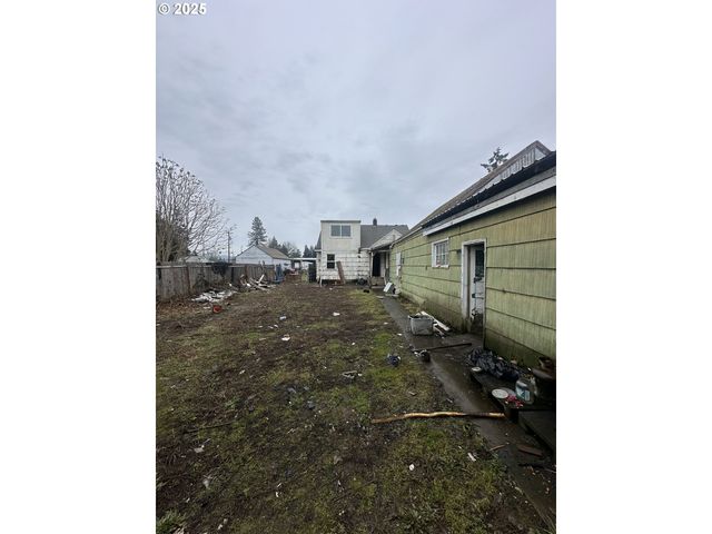 150 N CLEVELAND St, Eugene, OR 97402