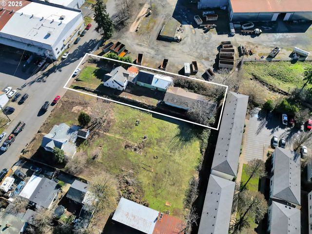 150 N CLEVELAND St, Eugene, OR 97402
