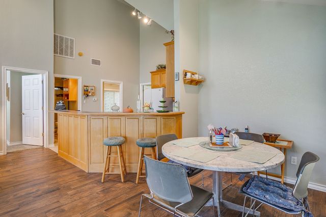 922 S Lakeview Drive, Gordon, TX 76453