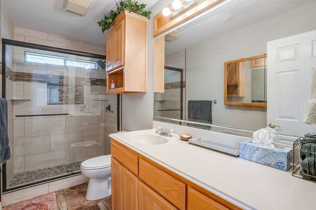 922 S Lakeview Drive, Gordon, TX 76453