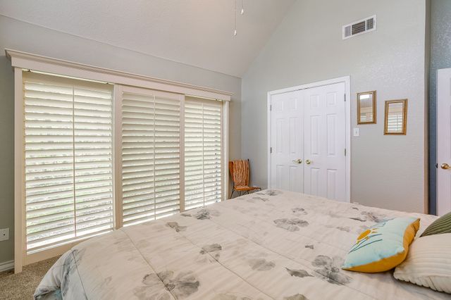 922 S Lakeview Drive, Gordon, TX 76453