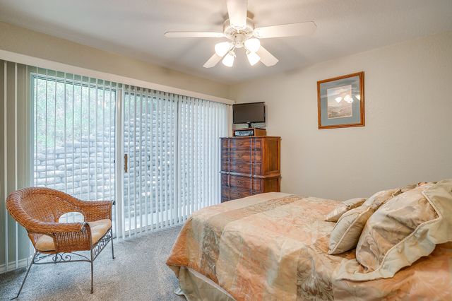 922 S Lakeview Drive, Gordon, TX 76453