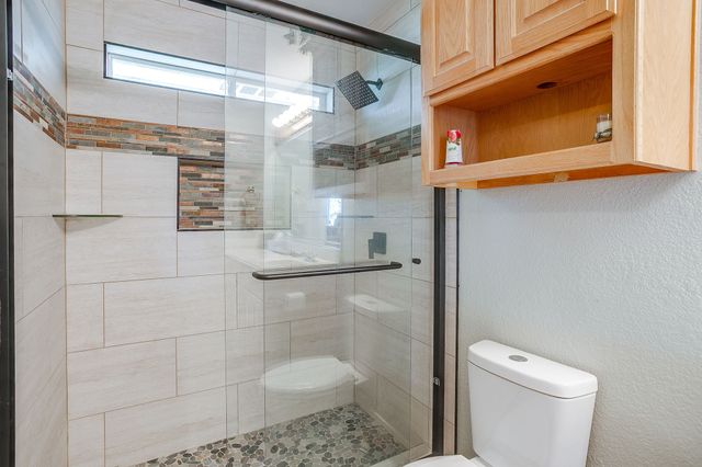 922 S Lakeview Drive, Gordon, TX 76453