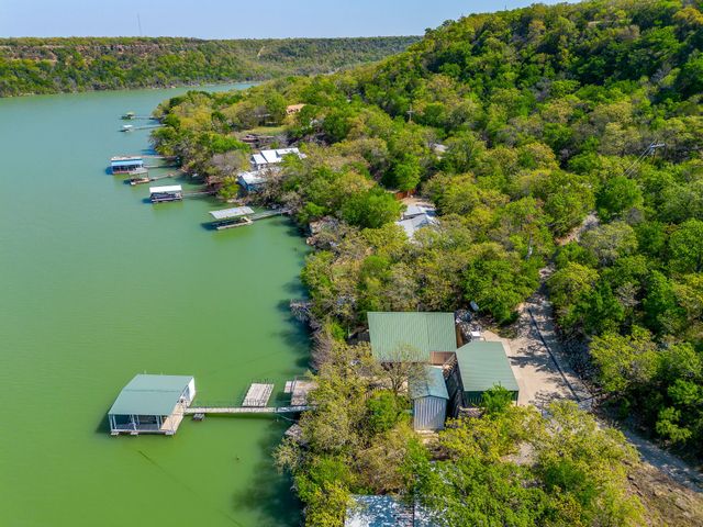 922 S Lakeview Drive, Gordon, TX 76453