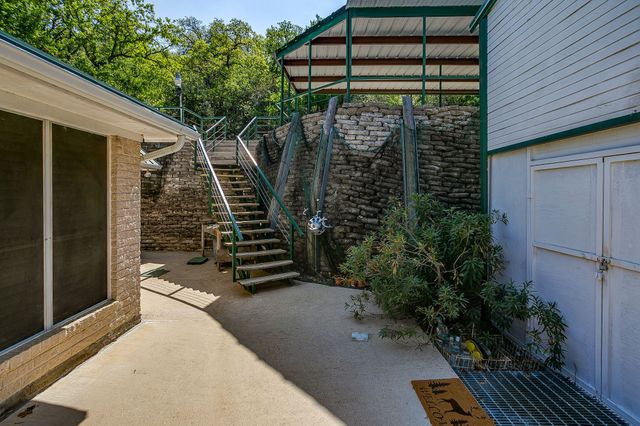 922 S Lakeview Drive, Gordon, TX 76453