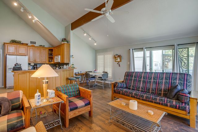 922 S Lakeview Drive, Gordon, TX 76453