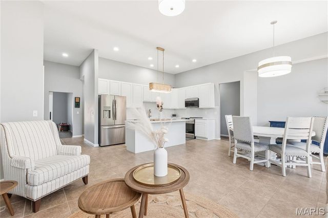 3126 Brook Hollow Drive, O'fallon, MO 63366