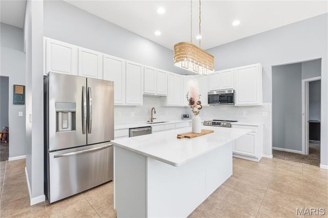 3126 Brook Hollow Drive, O'fallon, MO 63366