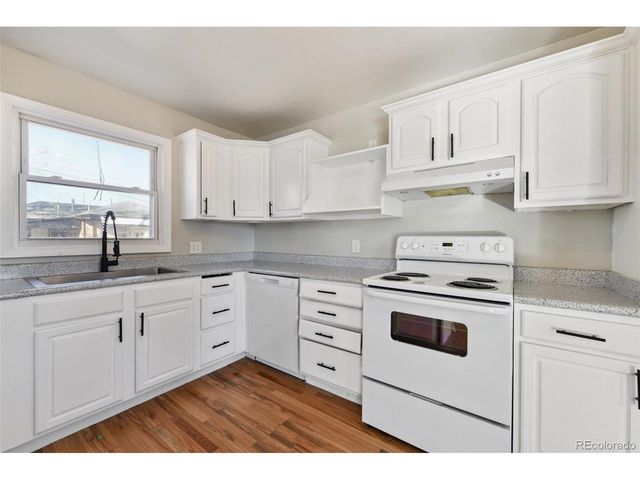 1025 Elmer Dr, Northglenn, CO 80233