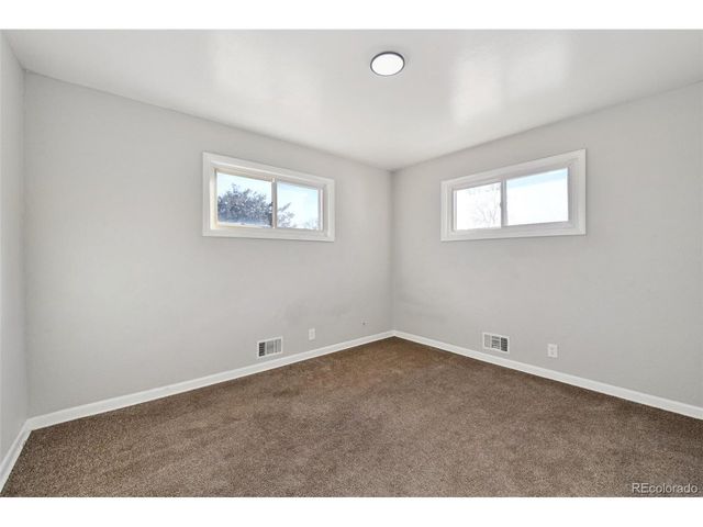 1025 Elmer Dr, Northglenn, CO 80233