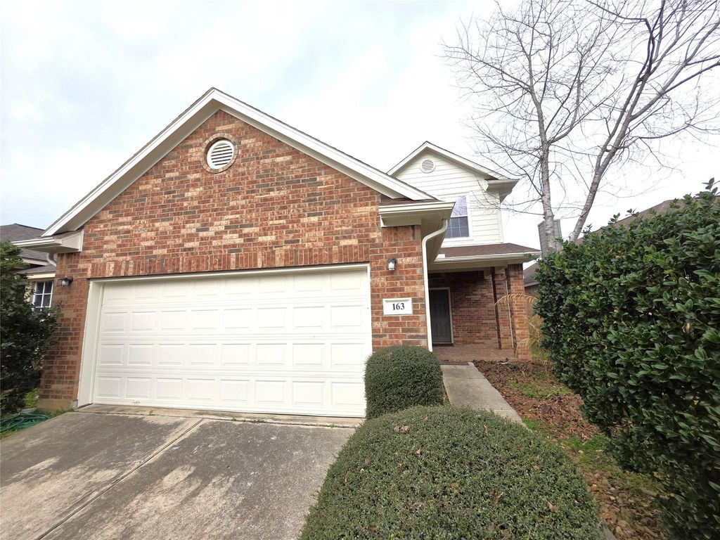 163 Snug Harbor Drive, Montgomery, TX 77356