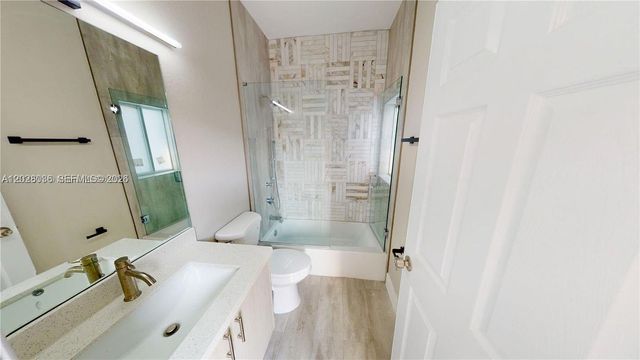 1284 NE 111th St 1284, Miami, FL 33161