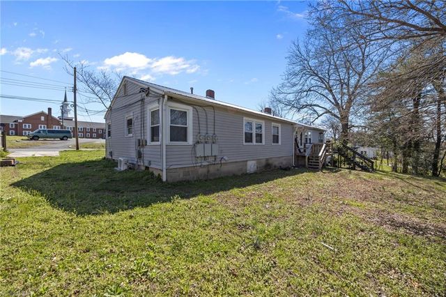 102, 104, 106 Warner Street, Thomasville, NC 27360