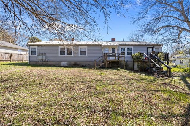 102, 104, 106 Warner Street, Thomasville, NC 27360