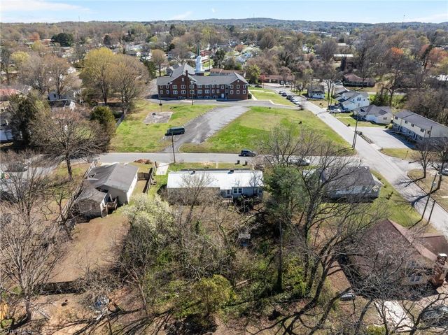 102, 104, 106 Warner Street, Thomasville, NC 27360