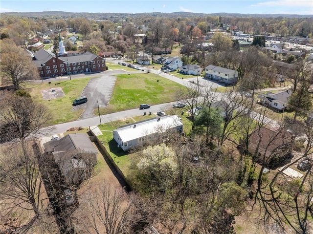 102, 104, 106 Warner Street, Thomasville, NC 27360