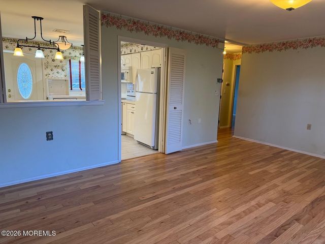 682 New Castle Court B, Lakewood, NJ 08701