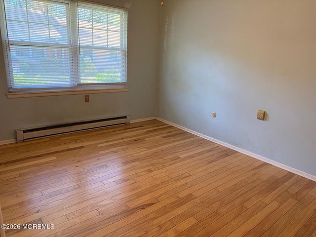 682 New Castle Court B, Lakewood, NJ 08701
