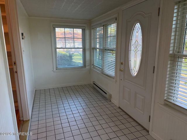 682 New Castle Court B, Lakewood, NJ 08701