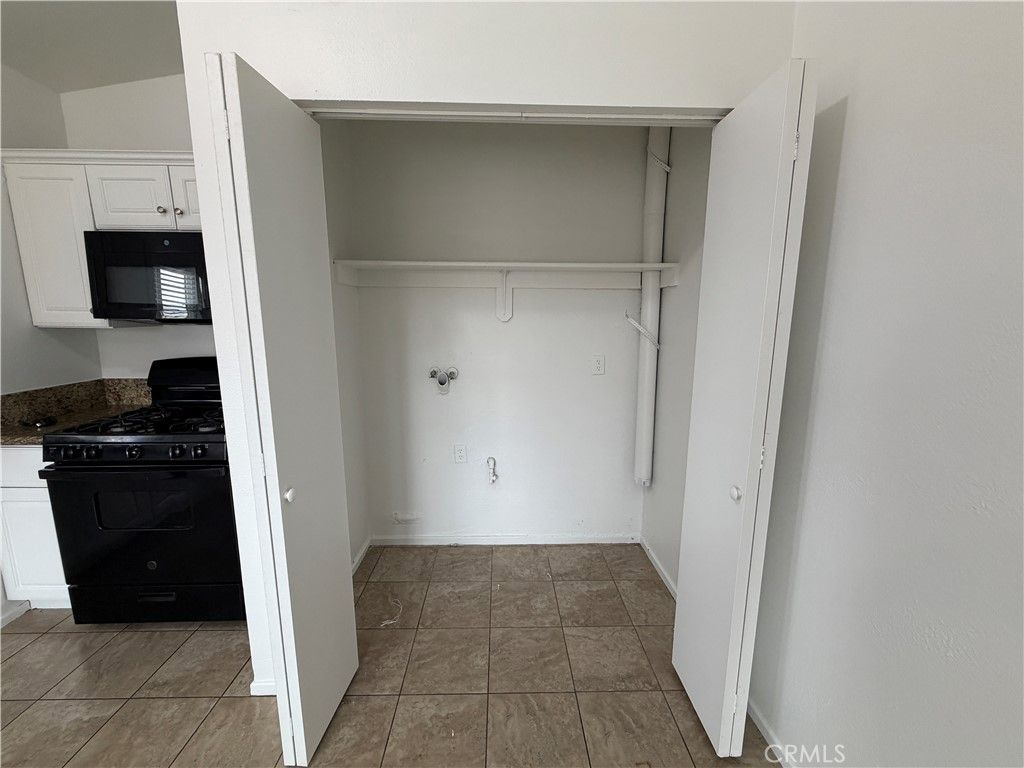 Image 10 of property listing at 7335 Lydia Avenue, Riverside, CA 92504