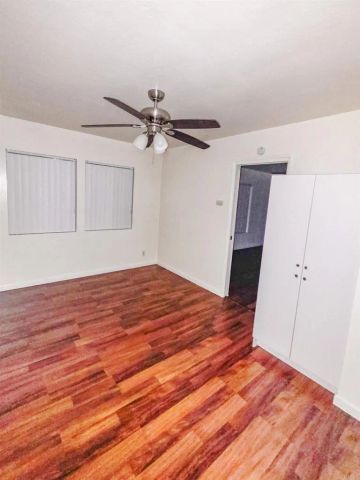 403-11 4th Ave, Escondido, CA 92025
