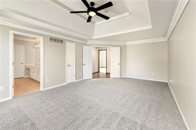146 W Colleen Drive, Gardner, KS 66030