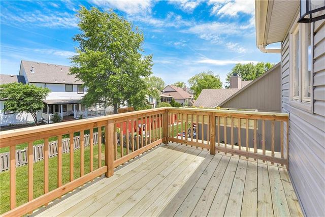 146 W Colleen Drive, Gardner, KS 66030