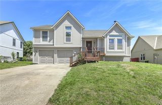 146 W Colleen Drive, Gardner, KS 66030