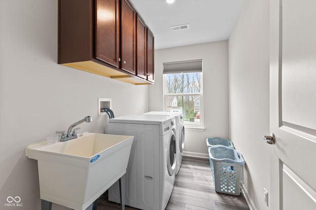 453 Gathering Lane, Greenwood, IN 46143