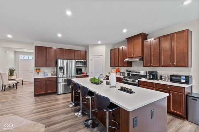 453 Gathering Lane, Greenwood, IN 46143