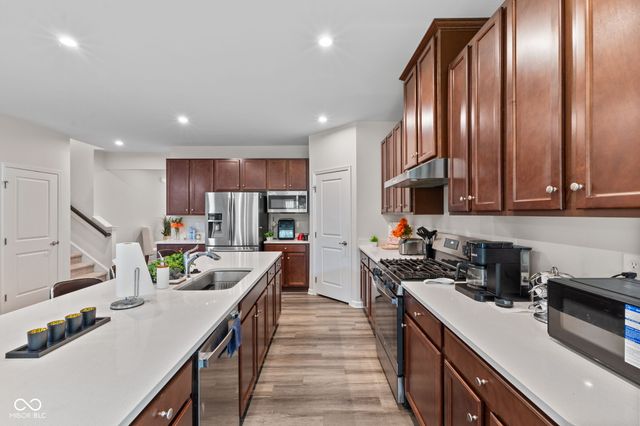 453 Gathering Lane, Greenwood, IN 46143