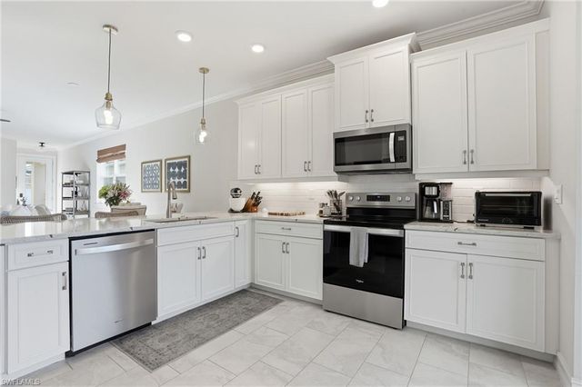 28306 Captiva Shell LOOP, Bonita Springs, FL 34135