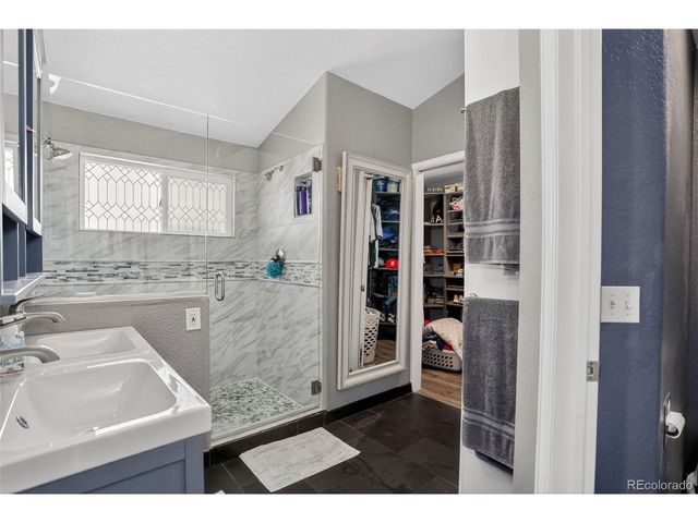 19824 E Stanford Dr, Centennial, CO 80015