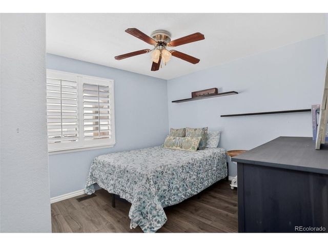 19824 E Stanford Dr, Centennial, CO 80015