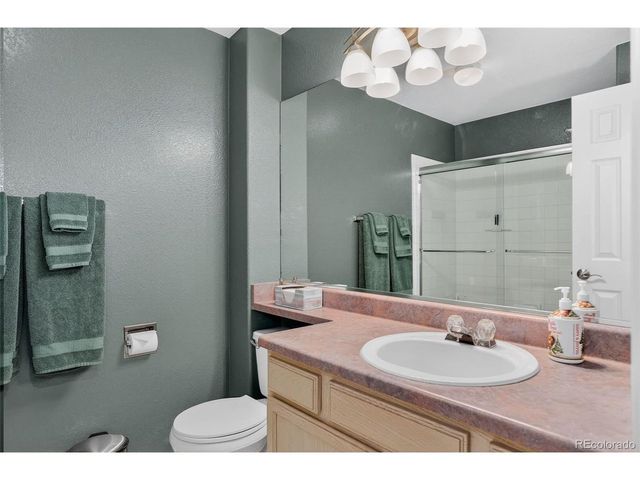 19824 E Stanford Dr, Centennial, CO 80015