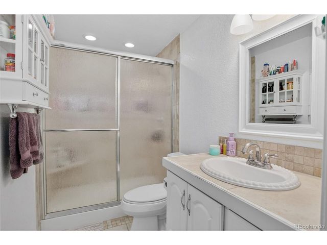 19824 E Stanford Dr, Centennial, CO 80015