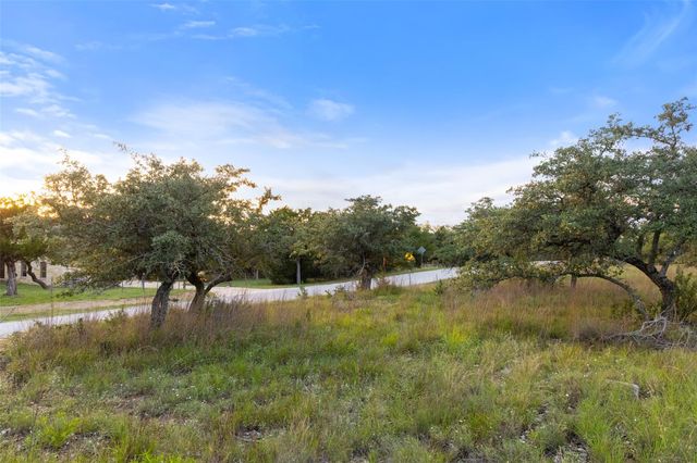 000 Mirela Ann RD, Dripping Springs, TX 78620