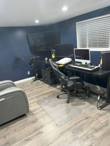 9424 Los Angeles, Bellflower, CA 90706