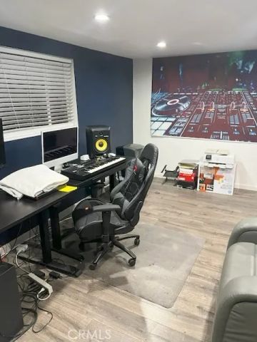 9424 Los Angeles, Bellflower, CA 90706