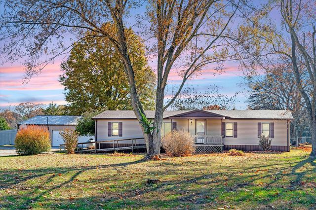 208 Carter Road, Sparta, MO 65753