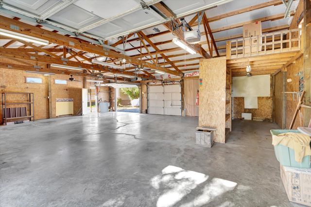 208 Carter Road, Sparta, MO 65753