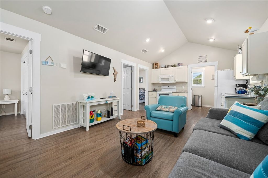 5481 Highway 35 N 15, Rockport, TX 78382 — photo 4