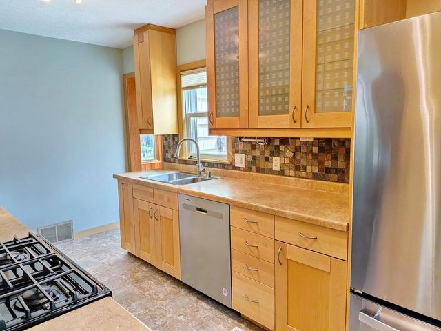 1515 California Street NE, Minneapolis, MN 55413