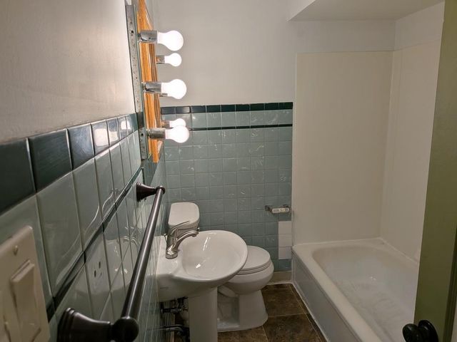 1515 California Street NE, Minneapolis, MN 55413