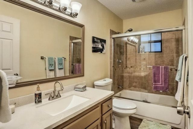 522 SW Timber Trail, Stuart, FL 34997
