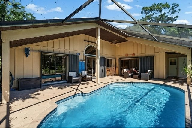 522 SW Timber Trail, Stuart, FL 34997
