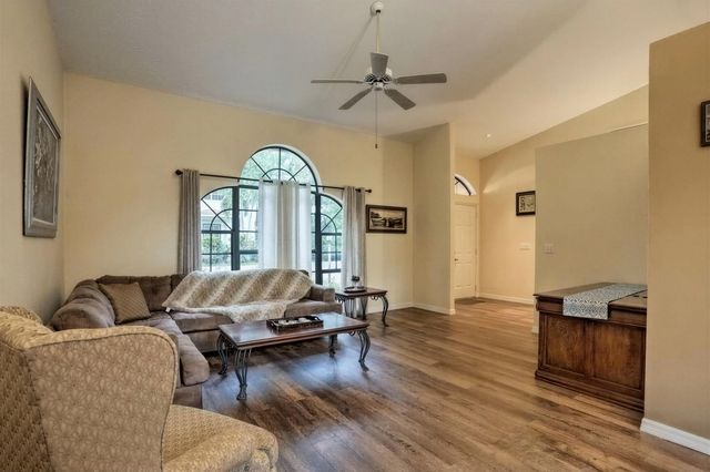 522 SW Timber Trail, Stuart, FL 34997