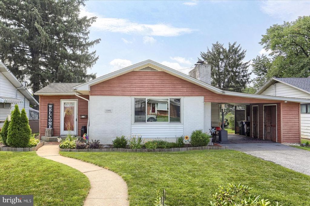 1181 SHOREHAM RD, Camp Hill, PA 17011