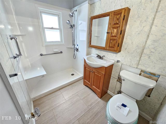 67 Elton Road, Stewart Manor, NY 11530